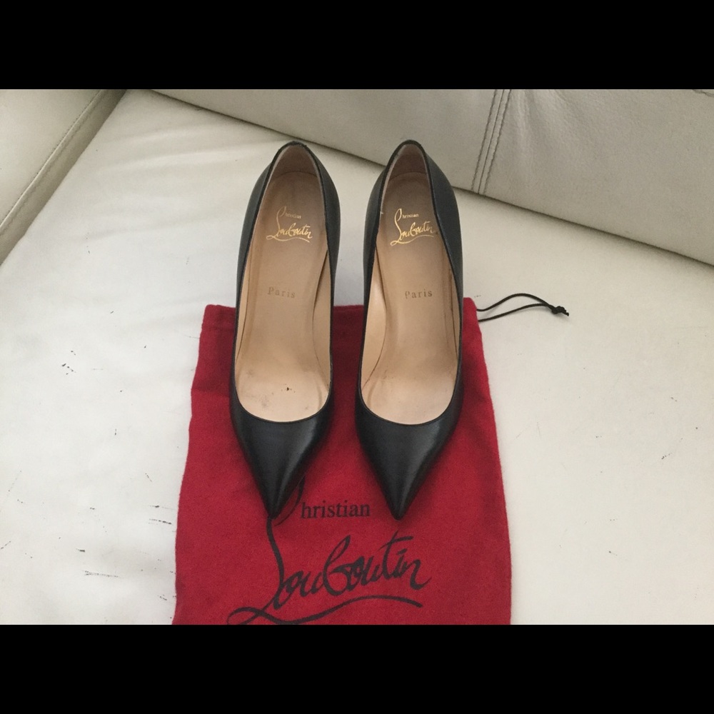 leather heels 31/2”  pump worn 1 time like new